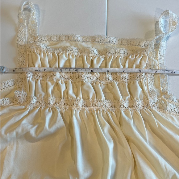 Vintage Cream Chemise - Picture 8 of 8